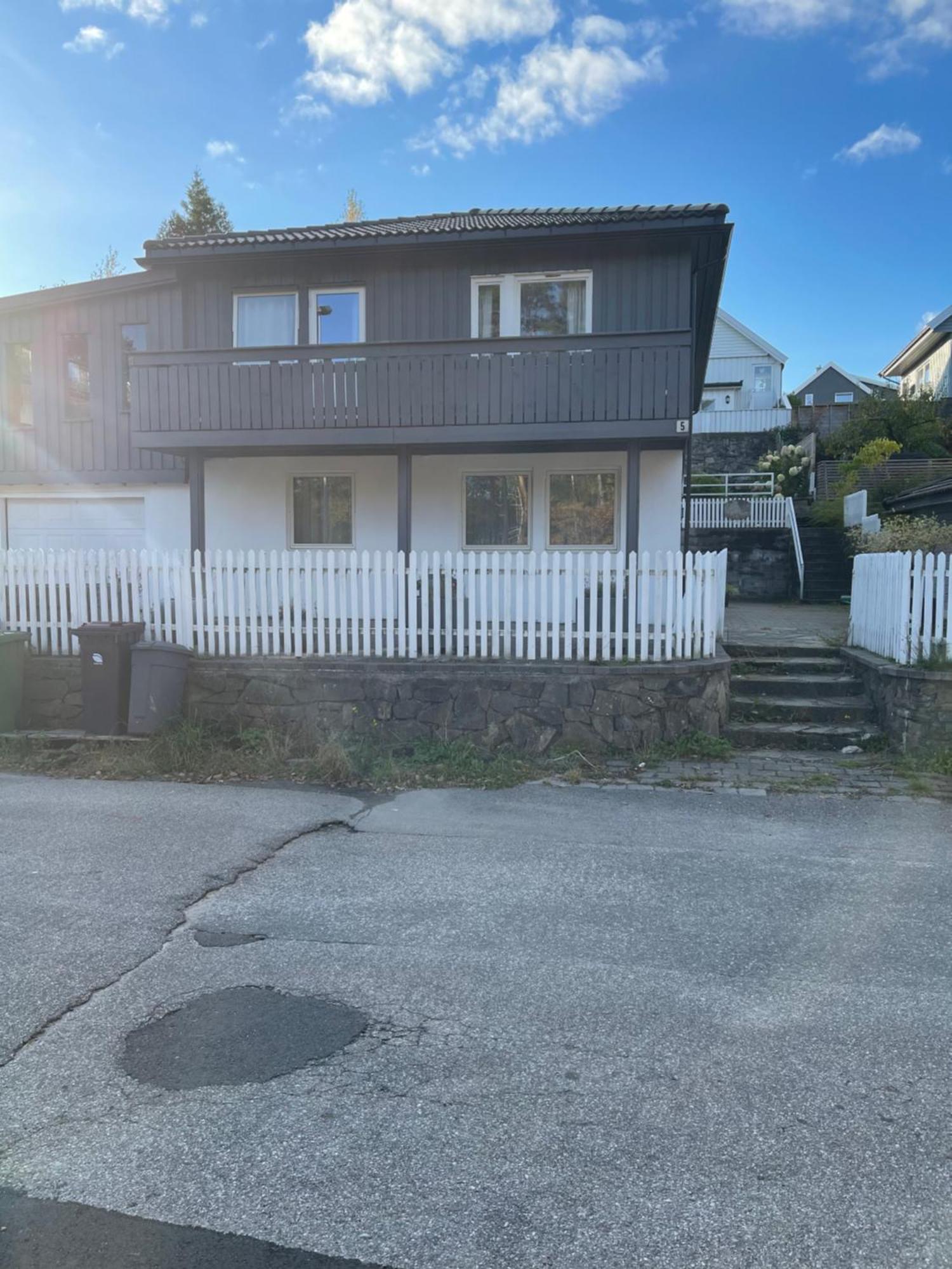 Lys Rent Og Trivelig Hybelleilighet Kristiansand Exterior foto